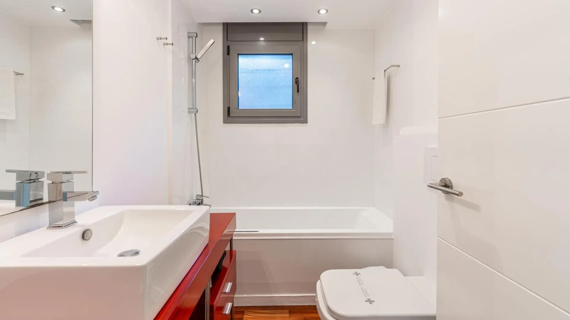 Nc Apartments Bajo A Canyelles Mar - 6 Pax ロザス